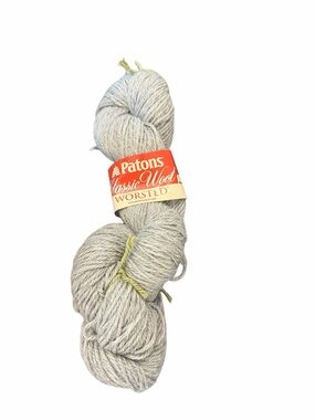 Patons Classic Wool Worsted Yarn Grey 100% Pure New Wool 3.5 Oz 210 Yards